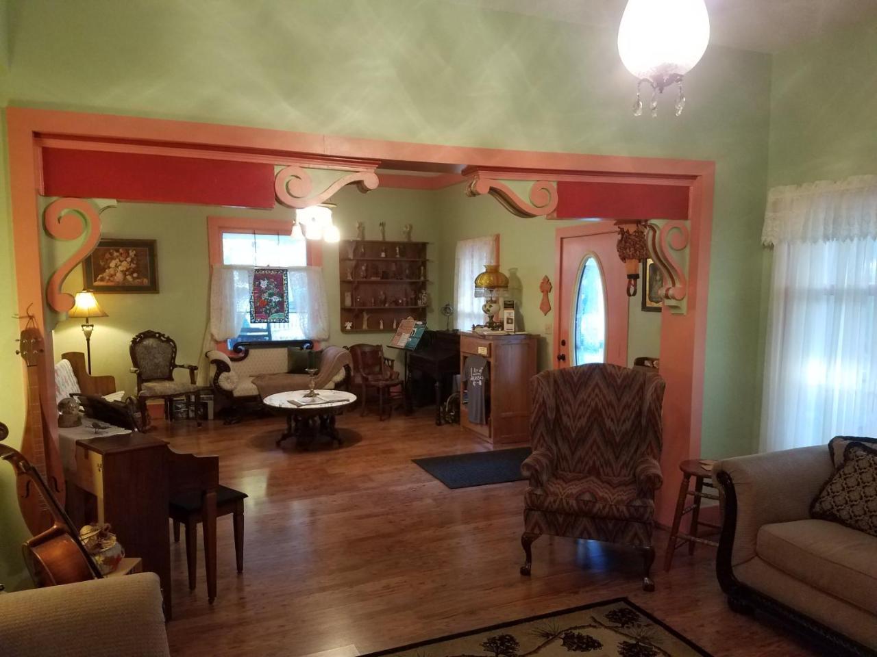 Ozark Country Inn Маунтин Вю Екстериор снимка